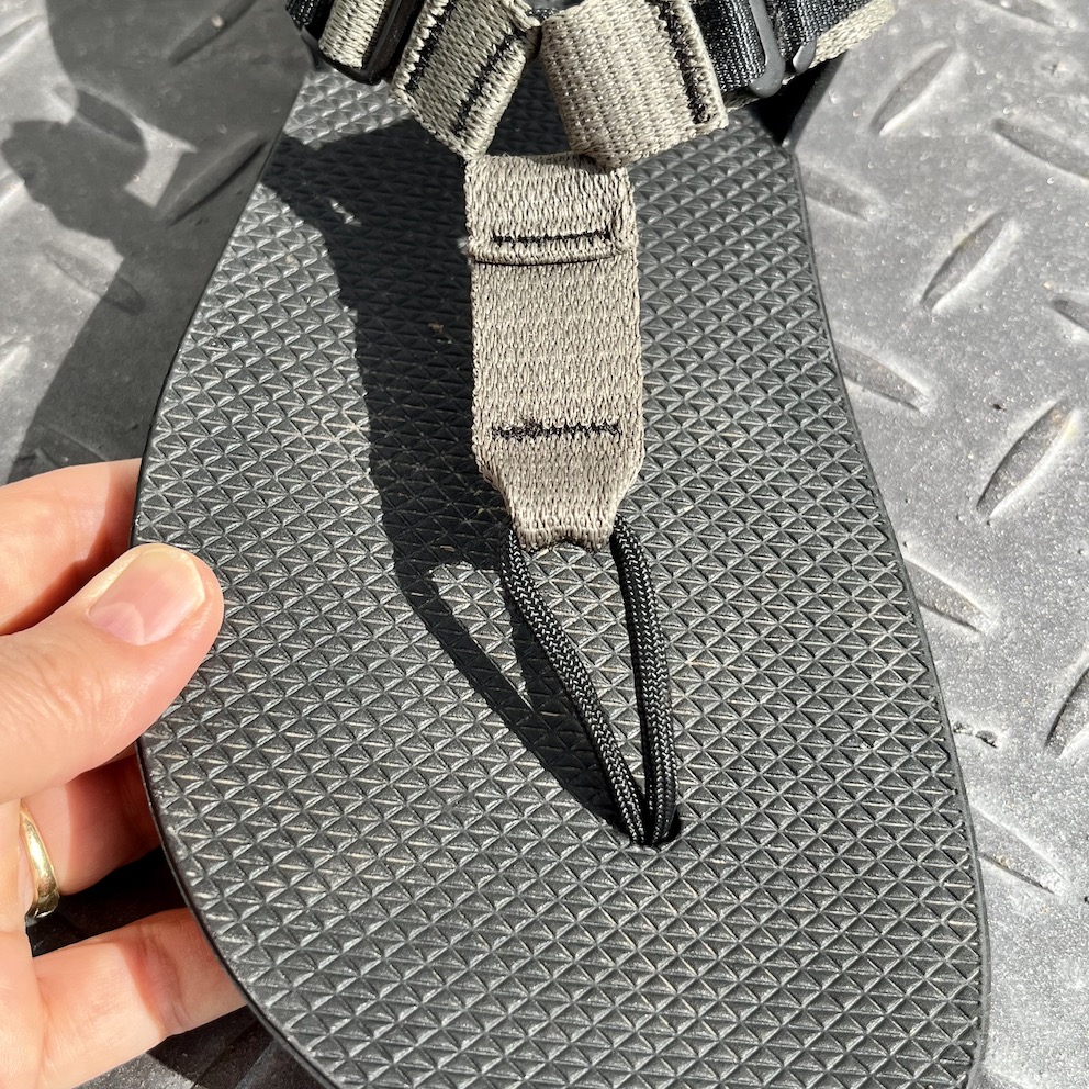 Bedrock barefoot szandál lábujjközi pántja